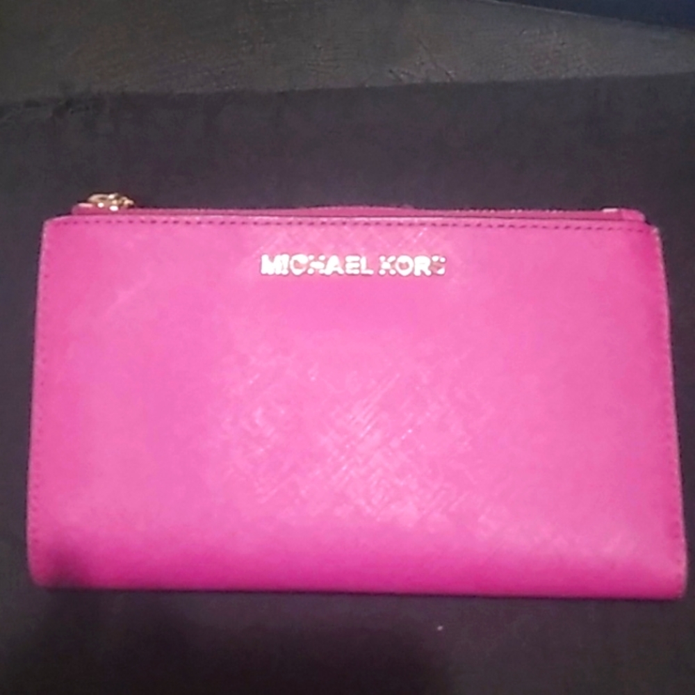Michael Kors hot pink zipper wallet